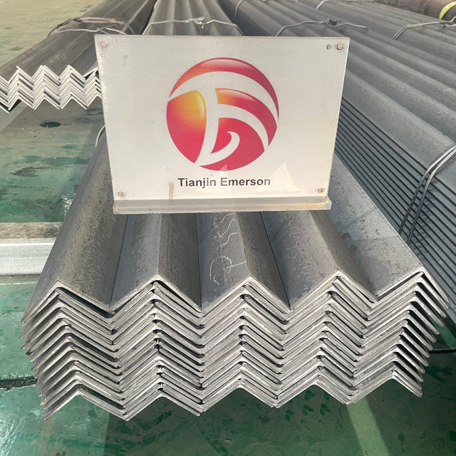 4mm Q355B Angle Iron Black Hot Rolled Carbon Mild Steel Angle
